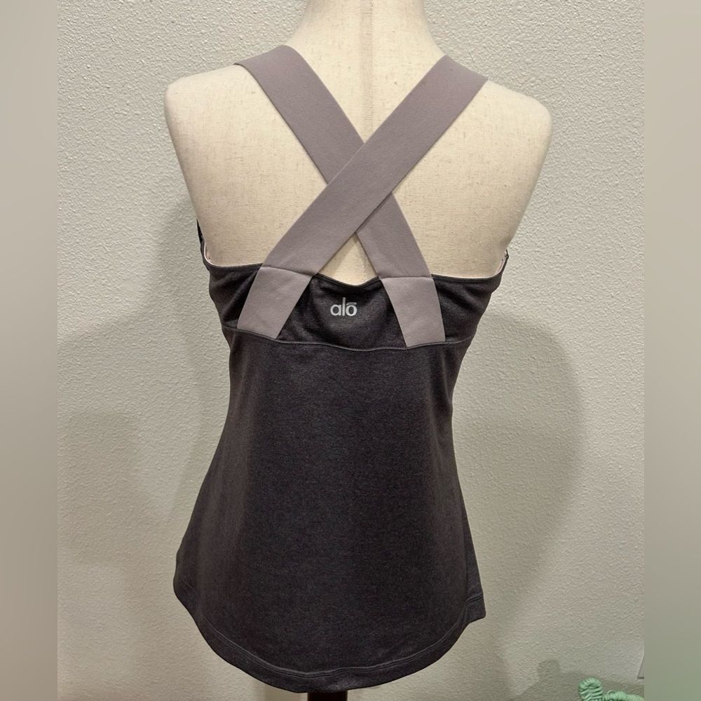 ALO Yoga Tank - Picture 3 of 5